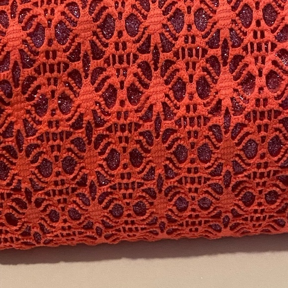 Pink Crochet Glitter Cosmetic Bag. - Picture 8 of 9